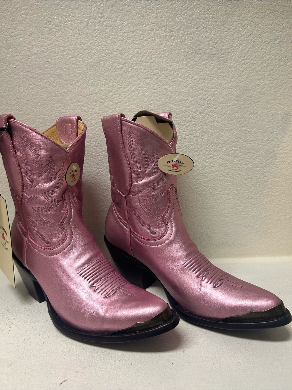 Idllywind Tickled Pink Metallic Boot 7B